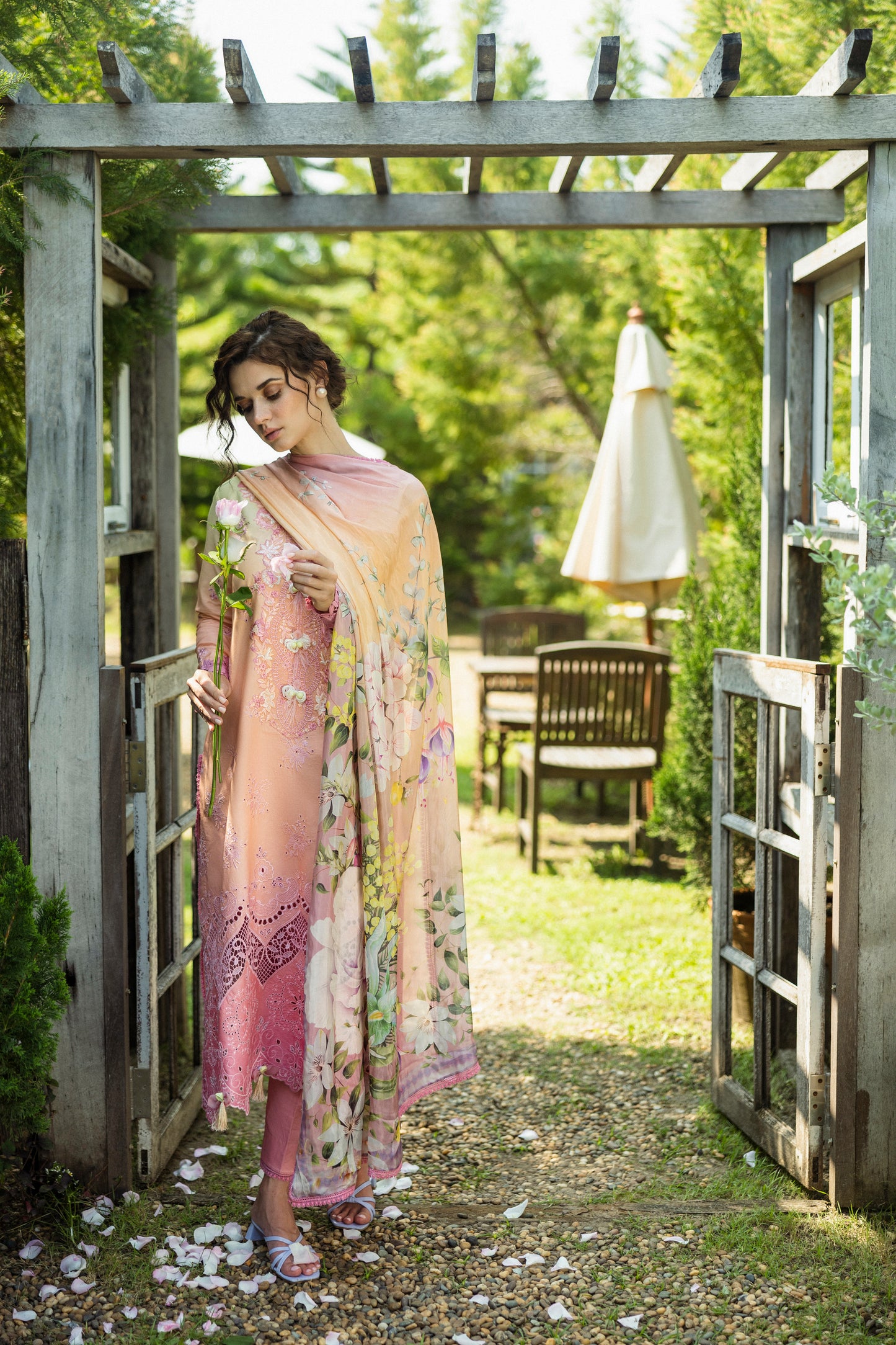 Chiffon dupatta with delicate embroidery from Mushq Solace Risate MSL2504 collection.