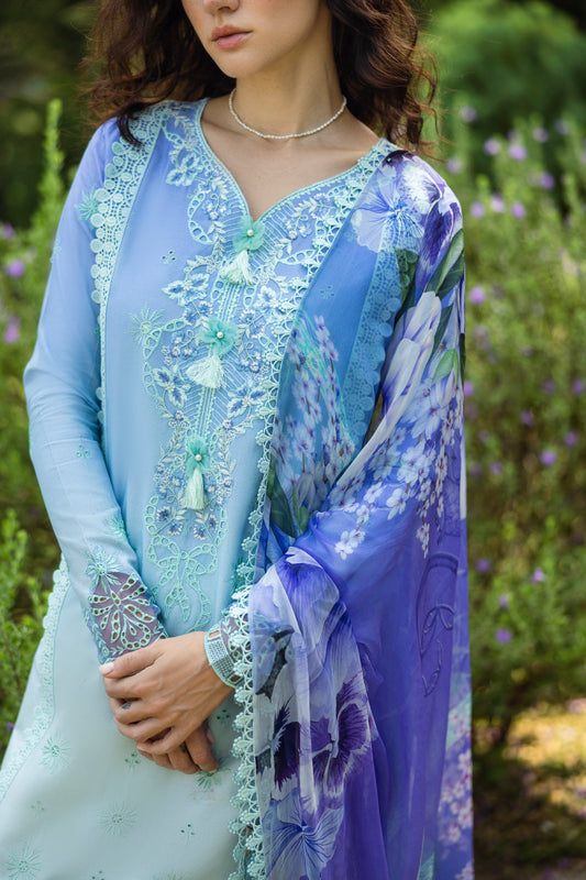 Chiffon dupatta with delicate embroidery from Mushq Solace Fiducia MSL2503 collection.