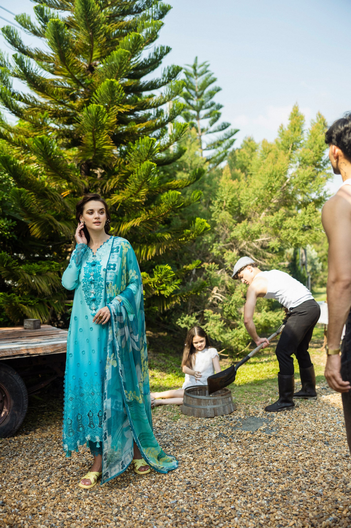 Chiffon dupatta with floral embroidery from Mushq Solace Amore MSL2509 collection.