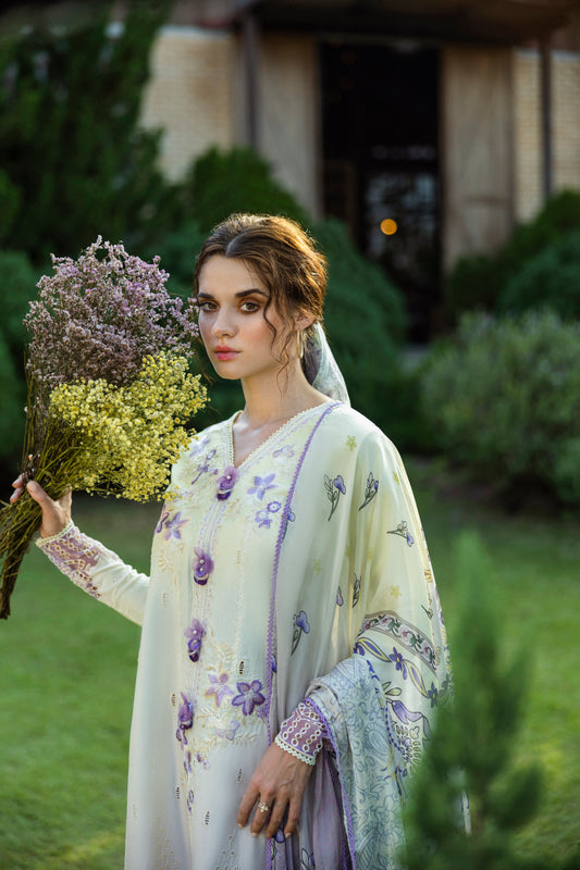 Chiffon dupatta with delicate embroidery from Mushq Solace Gioia MSL2501 collection.