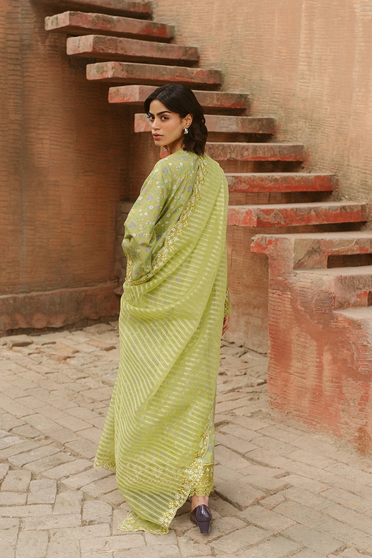 Back view of Ayzel Verda 1L-25-V10-01 elegant embroidered designer wear.